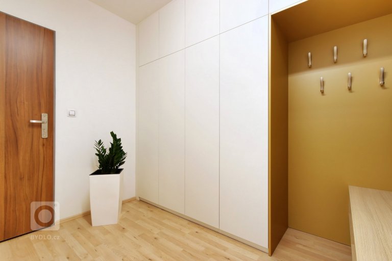 add picture to album