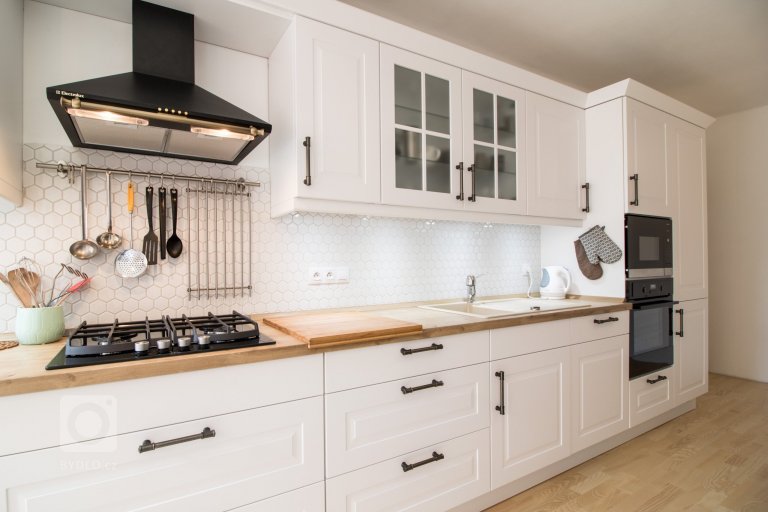 add picture to album