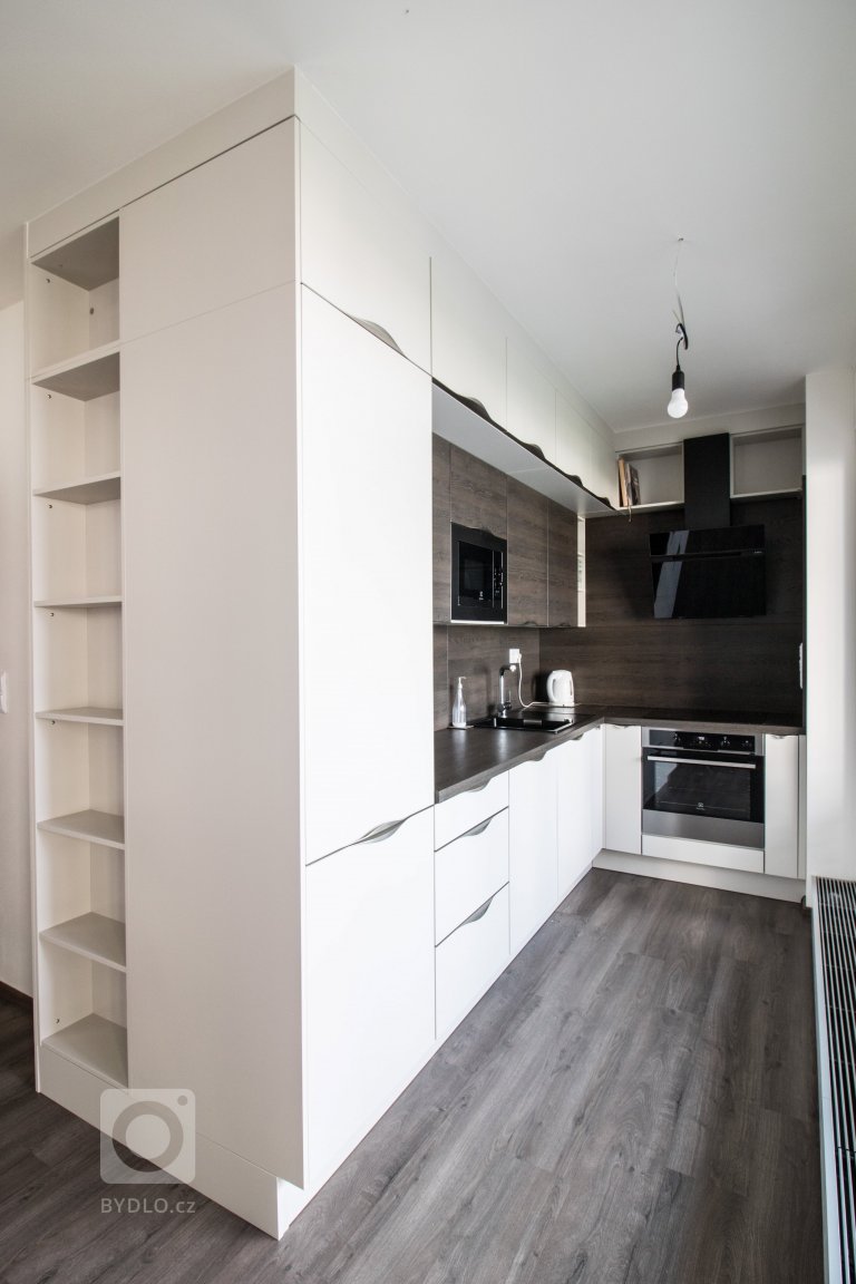 add picture to album