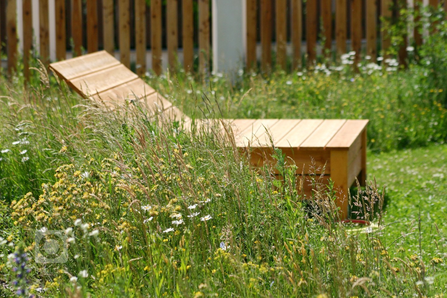Rodinný dům byl navržen jako průnik tradiční architektury lidového stavění na venkově a současných&nbsp;potřeb moderního bydlení. Ukázalo se, že převzaté…