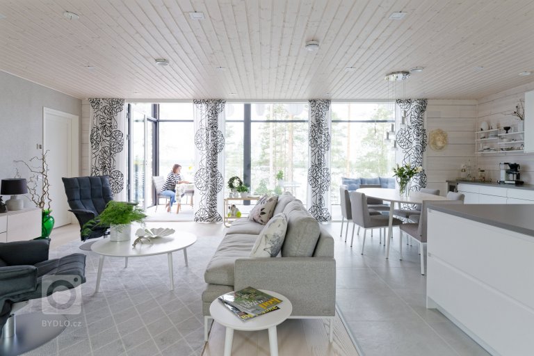 add picture to album