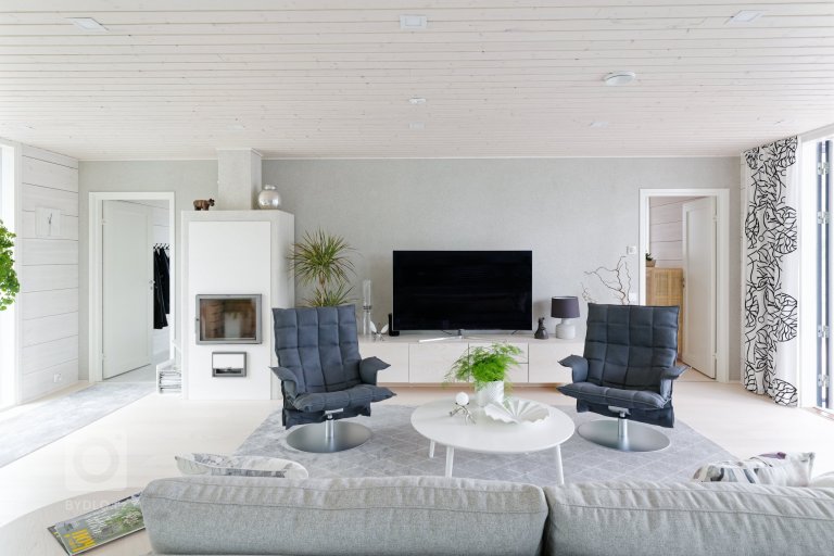 add picture to album