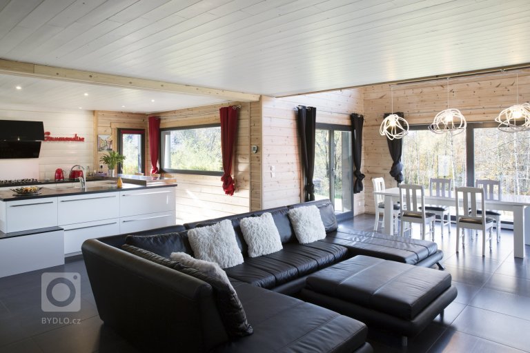 add picture to album