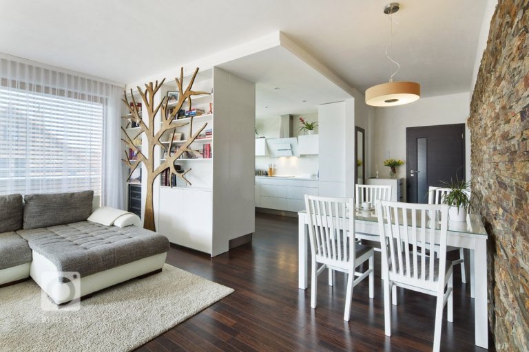 add picture to album