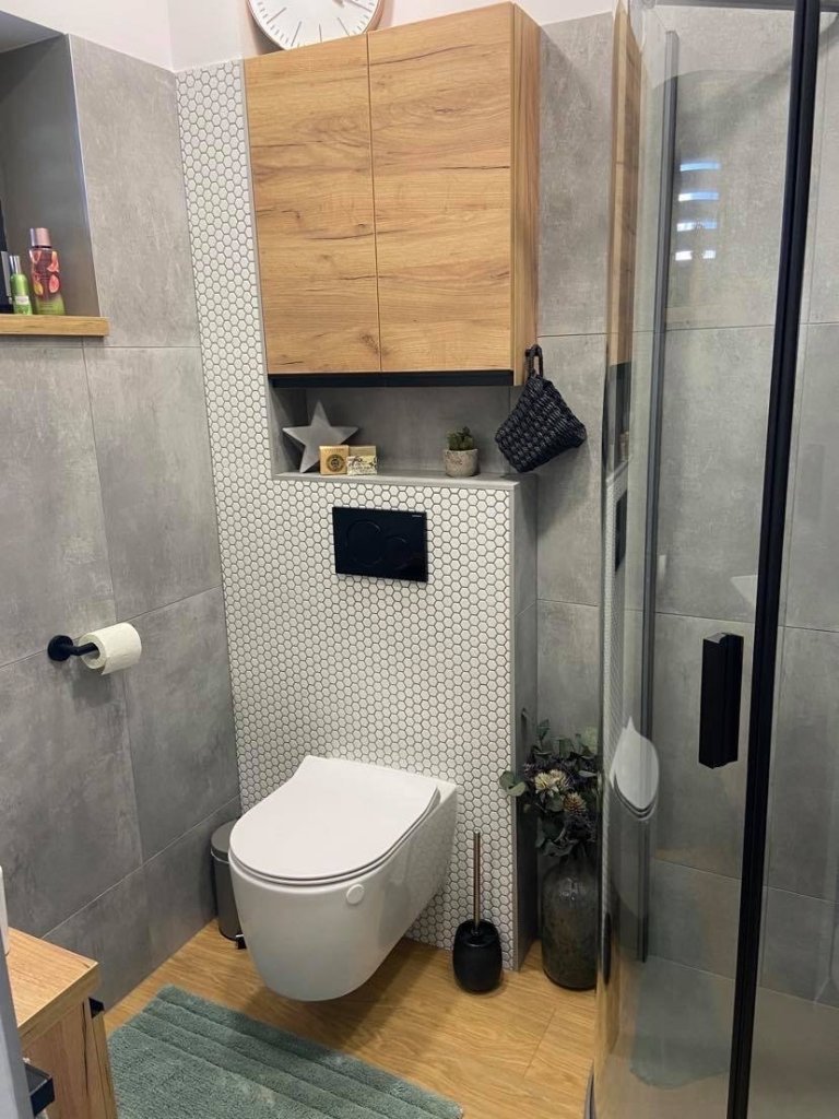 Vždy vytváříme interiér, který je komplexní a funkční jako jeden celek.&nbsp;Co to znamená? Nelpíme na zastaralém rozdělení interiéru do mnoha rozdílných…