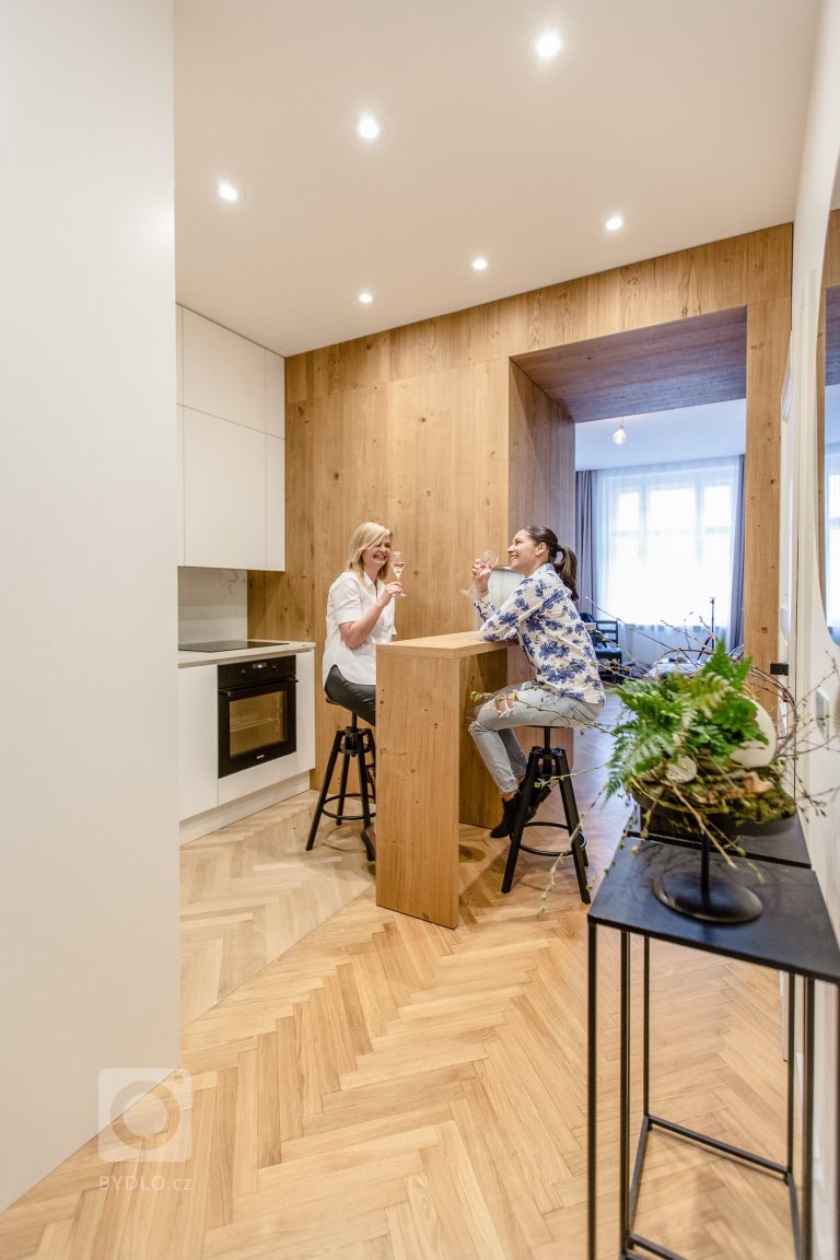 add picture to album