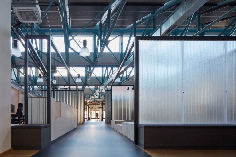 Ocenění Kanceláře roku 2018


Jak skloubit německou preciznost a českou živelnost? Nové administrativní prostory pro pražskou pobočku jedné z největších…