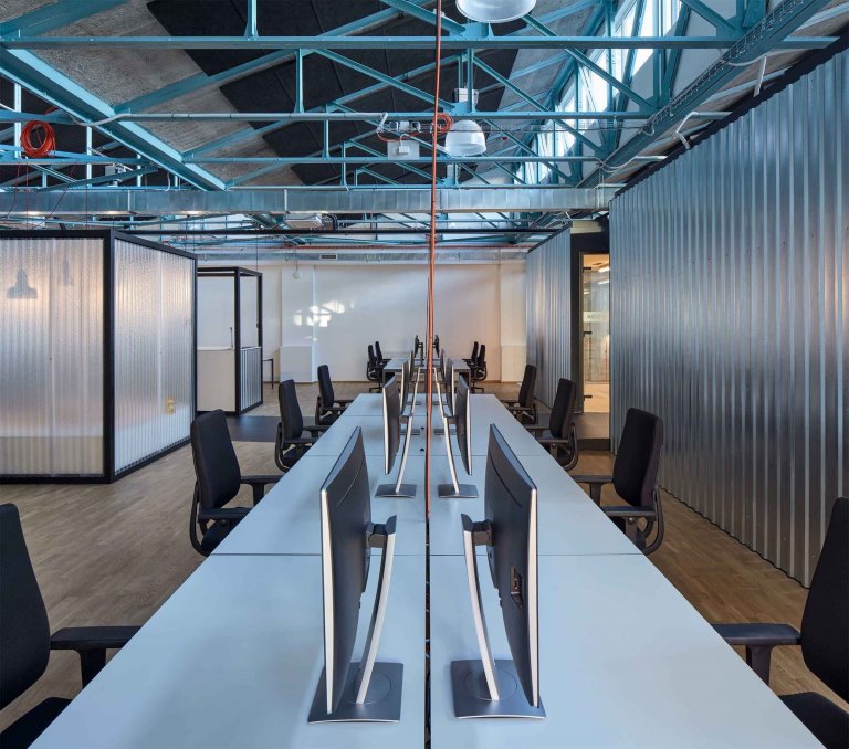 Ocenění Kanceláře roku 2018


Jak skloubit německou preciznost a českou živelnost? Nové administrativní prostory pro pražskou pobočku jedné z největších…