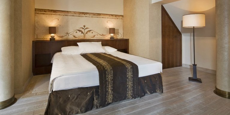 Mamaison Hotel Regina, Warszaw