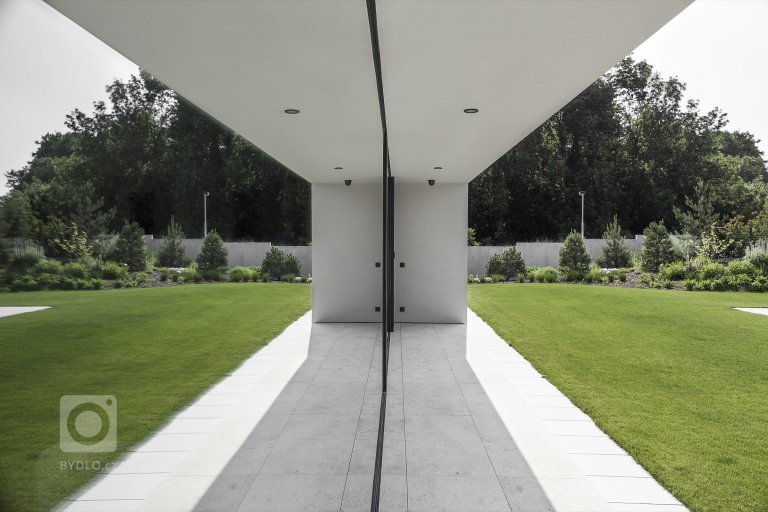 add picture to album