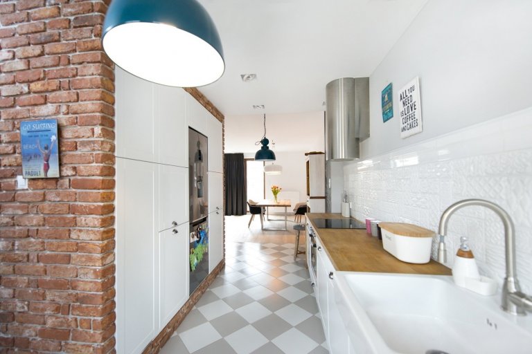 Industriální interiér s nádechem provence