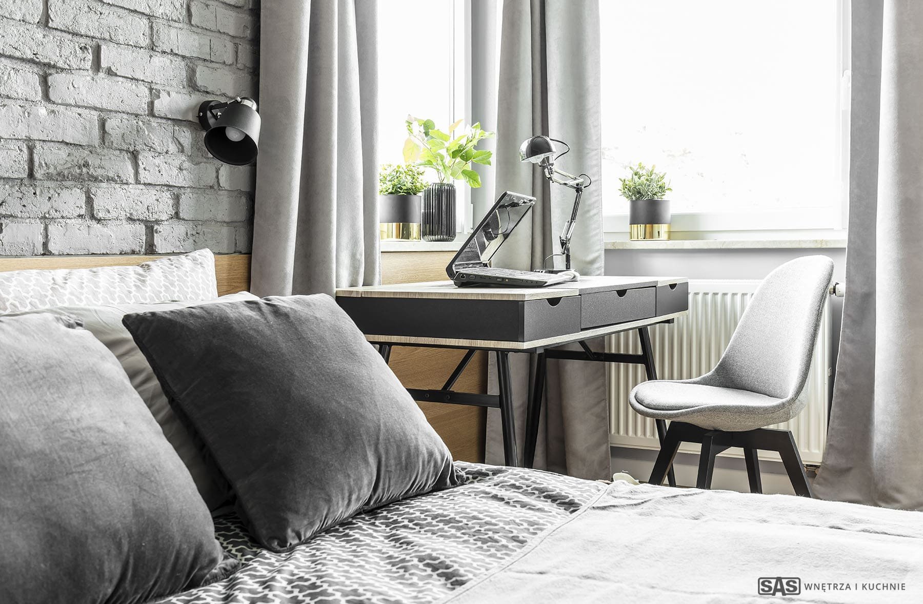 Osobitý interiér - bydlení s šedou