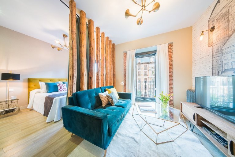 Praktická garsonka v městském stylu