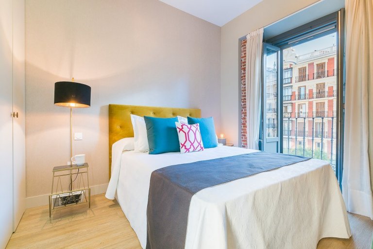 Praktická garsonka v městském stylu