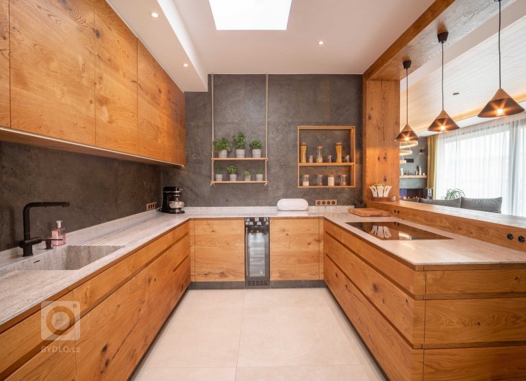 add picture to album