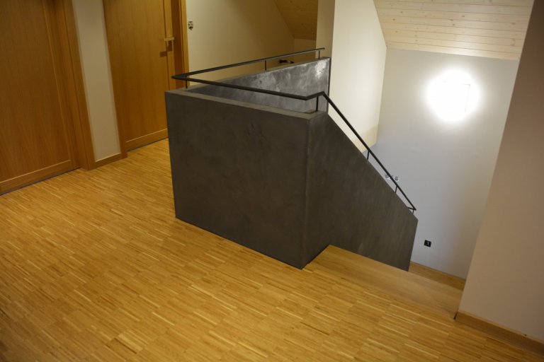 Apartmán uprostřed přírody

&nbsp;

-AKCE: Rodinný dům

-Realizace betonových&nbsp;povrchů:&nbsp;MALDECOR, s.r.o.

-Použité materiály: panDOMO,…