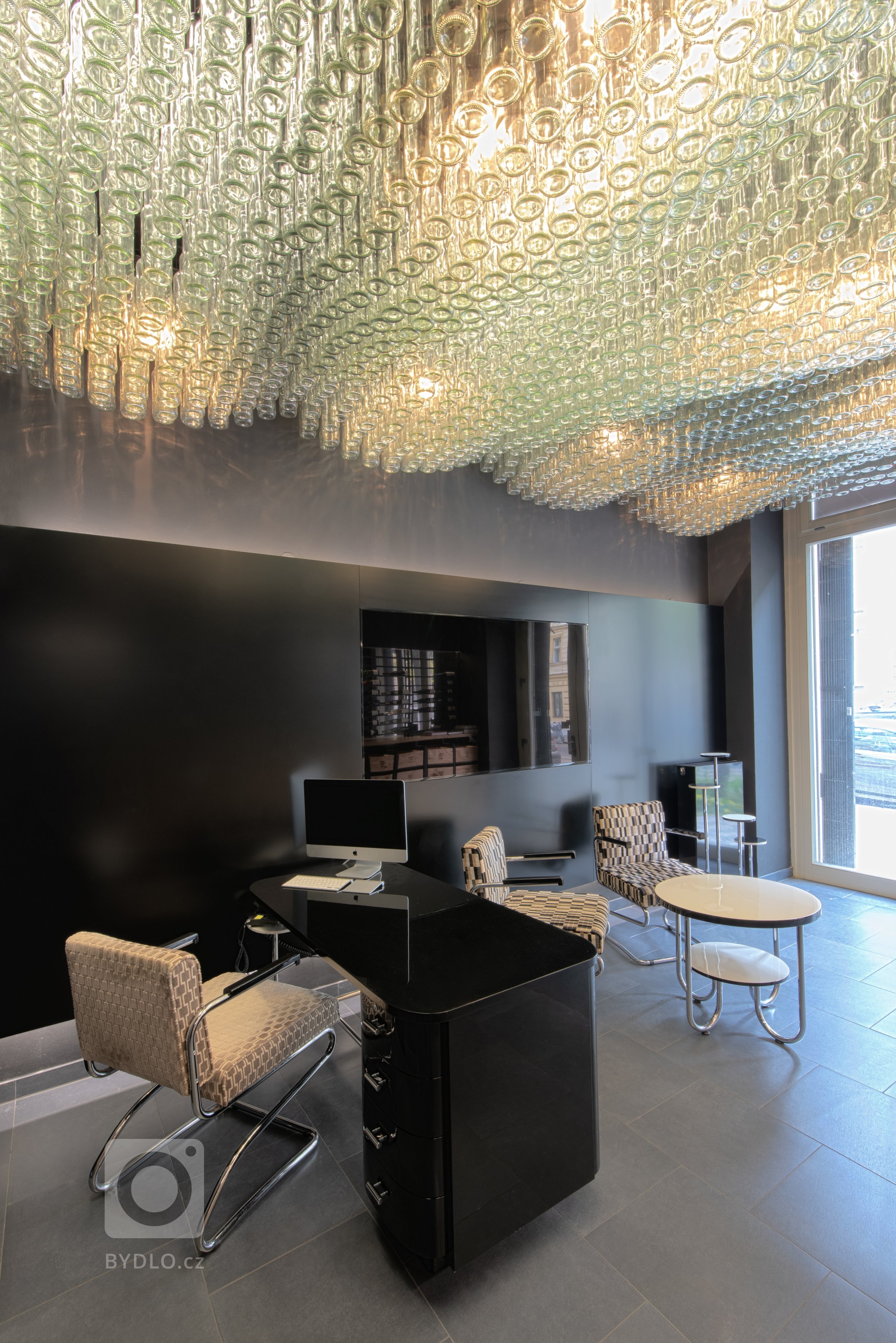 About project:

Wine Society invites the costumer to the deep senses of the wine. The space follows the desire of the excellency and welcome each wine lover to…
