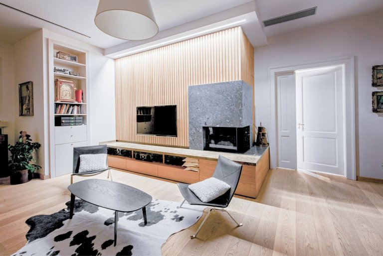Vila Troja - EN&nbsp;

The historical family house is located on the hill of the residential area of Troja in Prague. The house is naturally integrated with…
