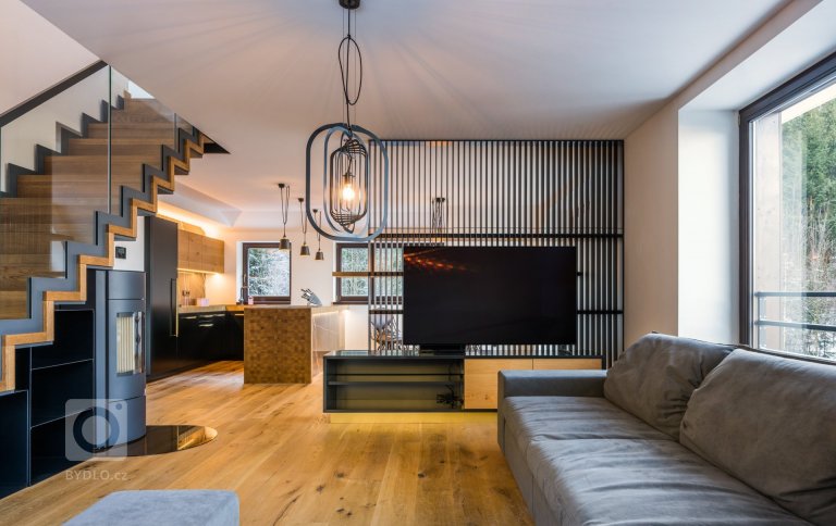 add picture to album