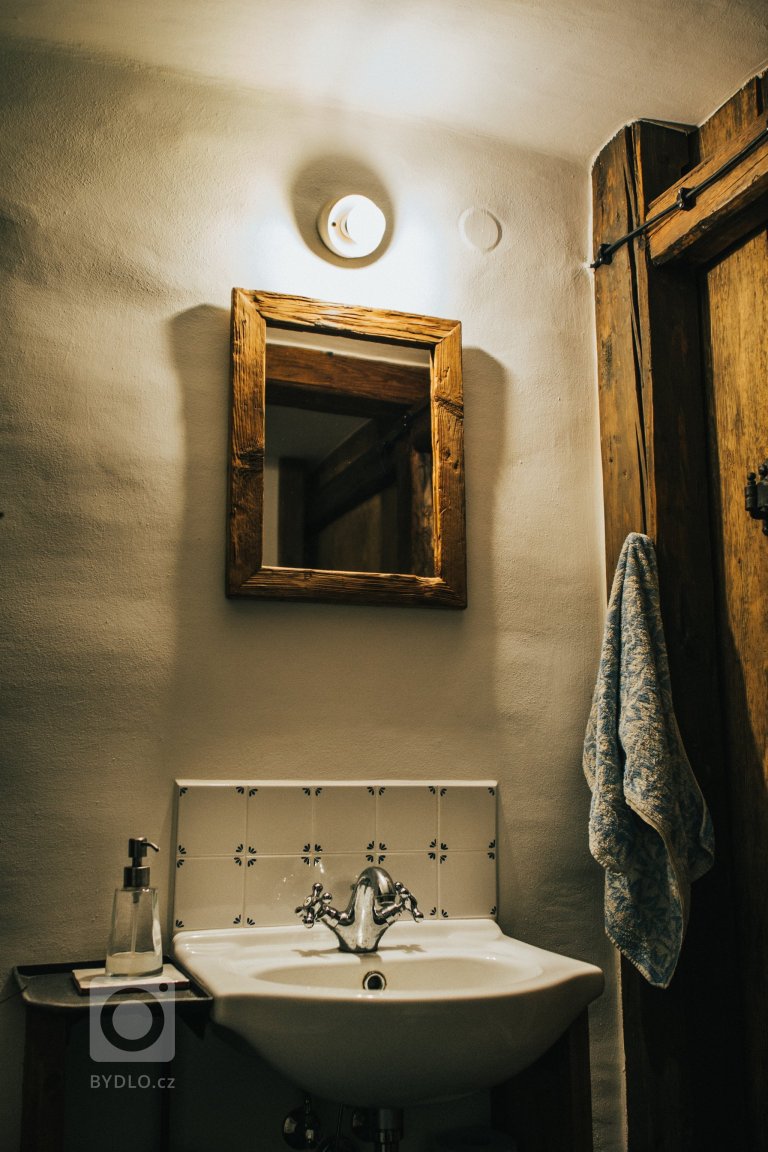 Chalupa pod lípou - Krásné