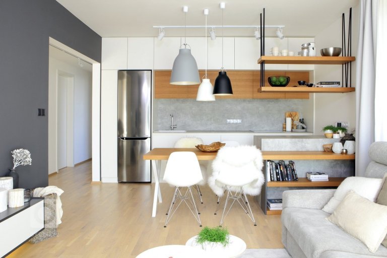 add picture to album