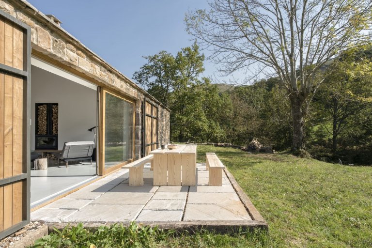 Dům ze staré stodoly