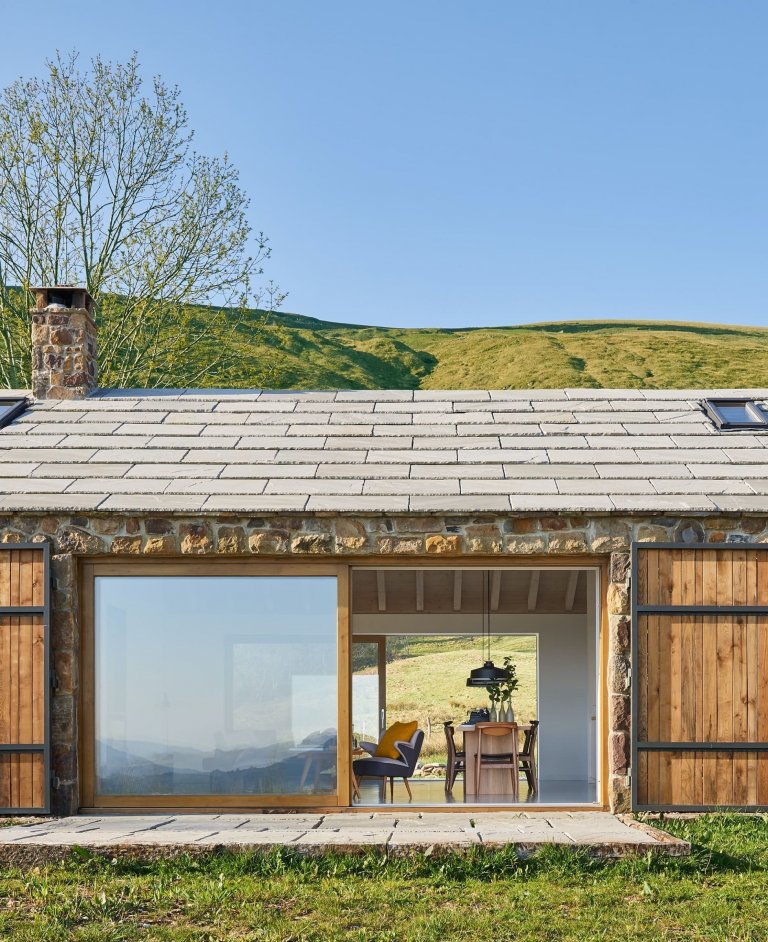 Dům ze staré stodoly