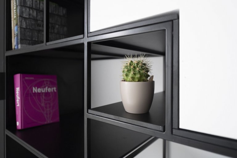 Jednoduchý interiér, bez zbytečných dekorativních tvarů