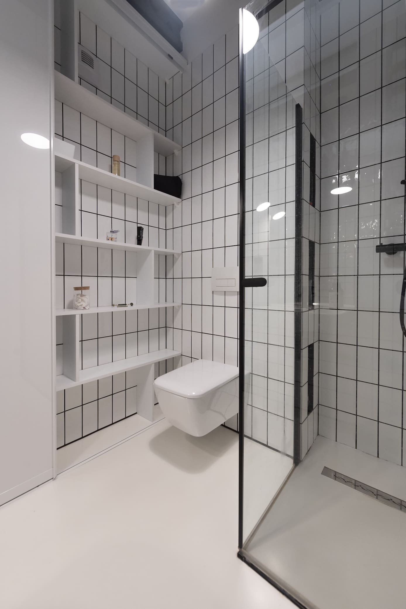 Jednoduchý interiér, bez zbytečných dekorativních tvarů