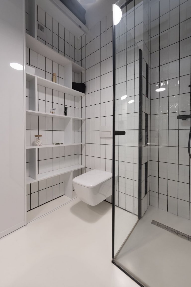 Jednoduchý interiér, bez zbytečných dekorativních tvarů