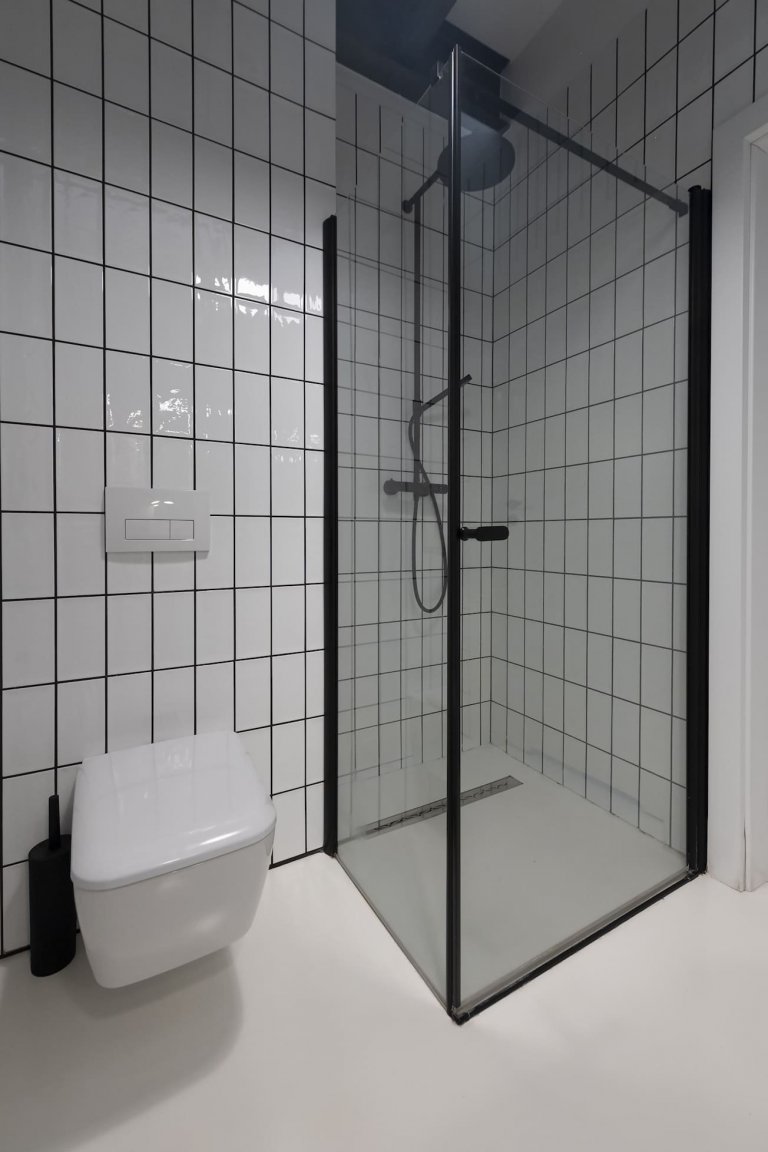 Jednoduchý interiér, bez zbytečných dekorativních tvarů