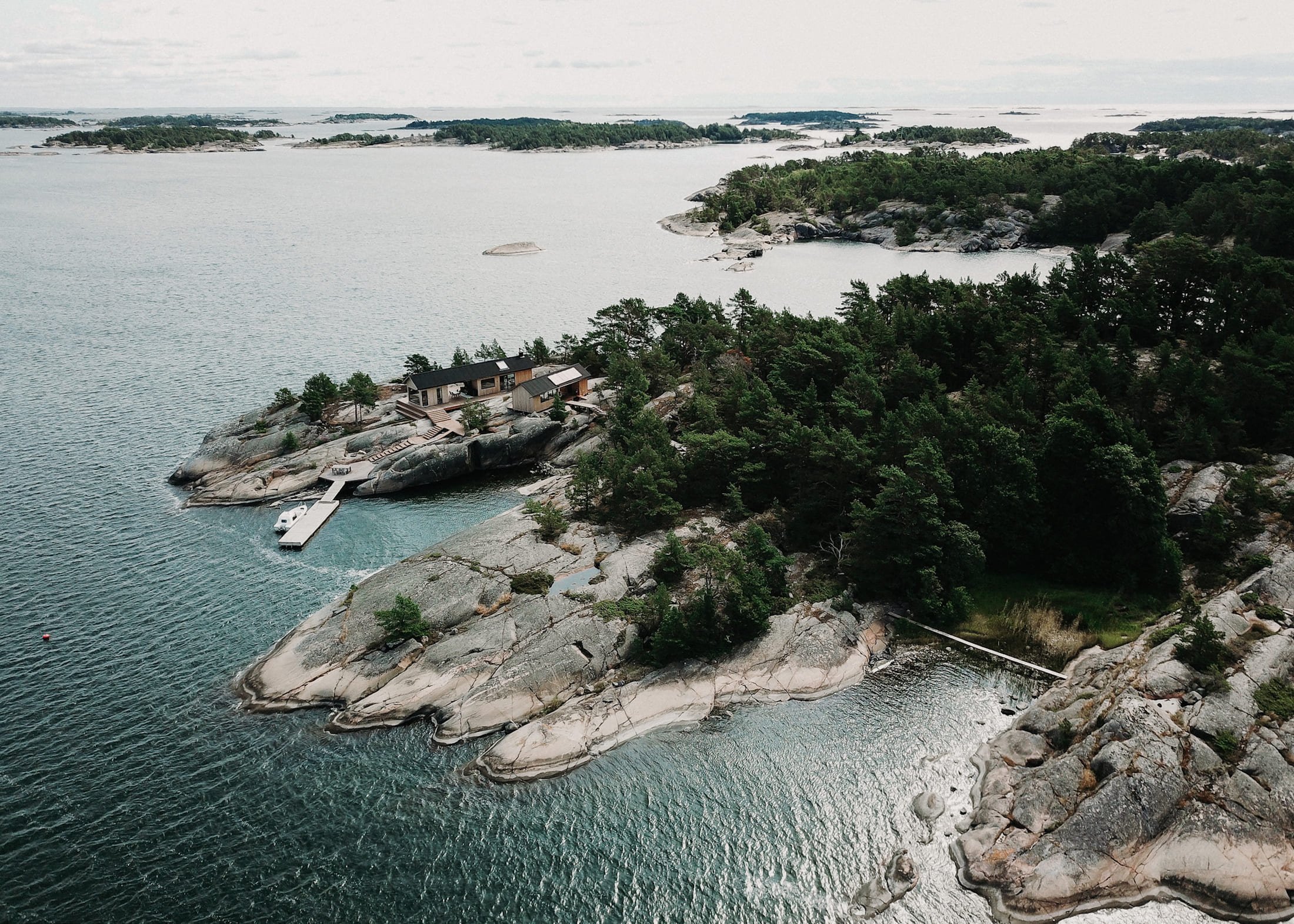 Soběstačné domy ve finském souostroví