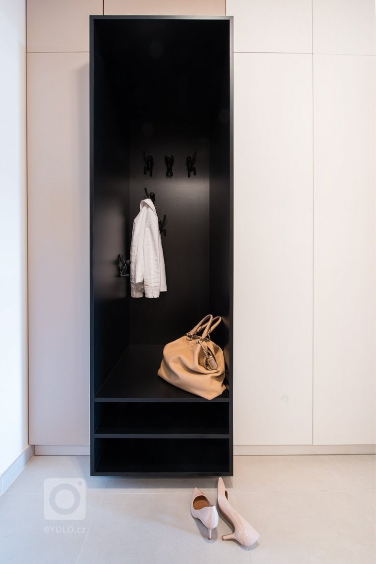 add picture to album