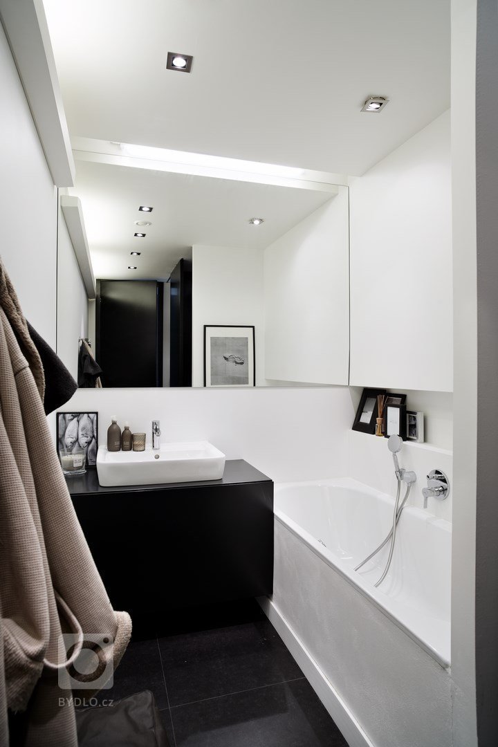 Tento dům je navržen pro lidi s nekonvenčním pohledem na bydlení, pojatý jako bydlení v přírodě. Kompletní návrh a realizace rodinného domu včetně urbanistické…