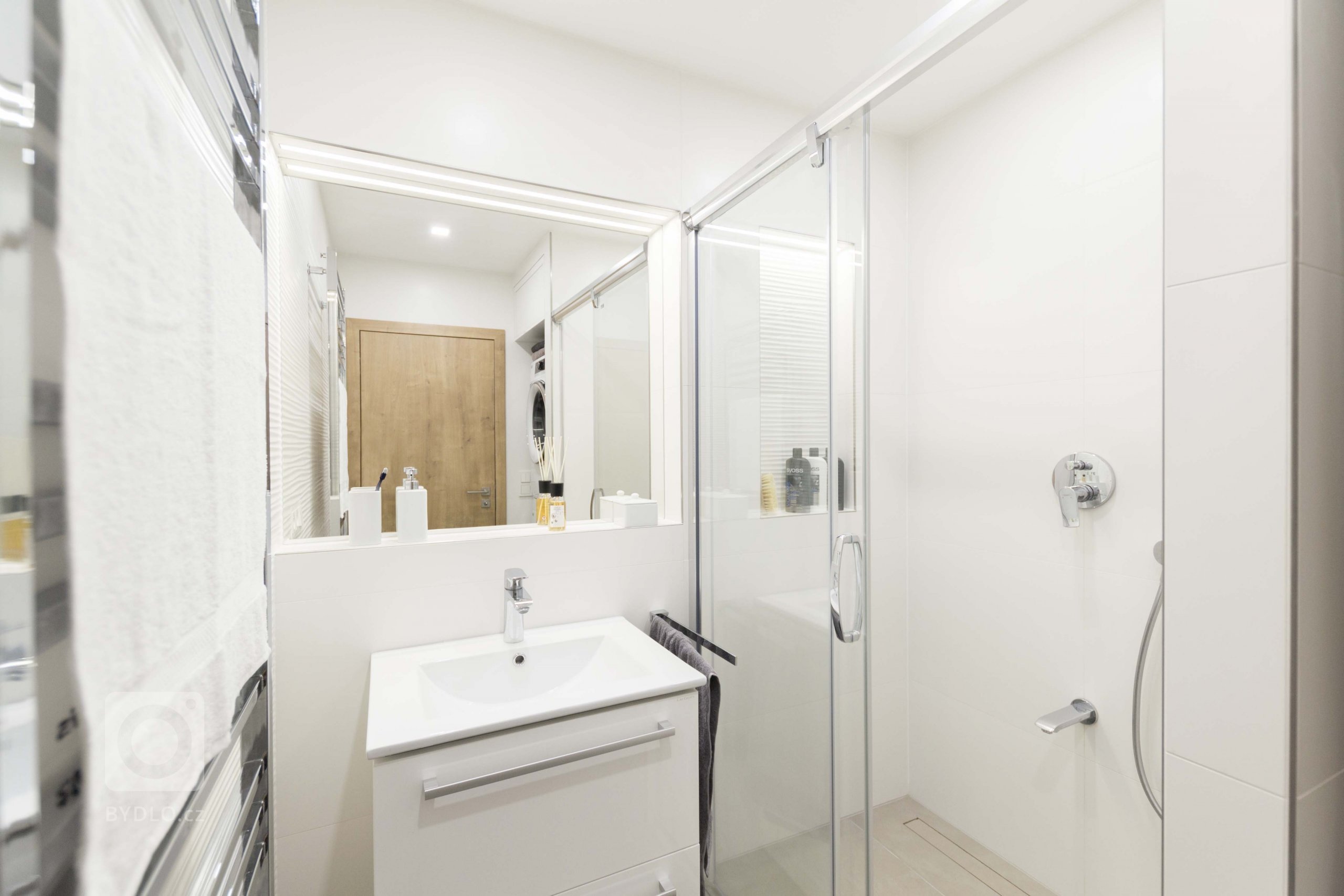 Malý byt se po rekonstrukci proměnil k nepoznání.&nbsp;Zadáním investora znělo přeměnit původní byt 2+1&nbsp;na dispozičně otevřenější prostor, kde by oddělená…