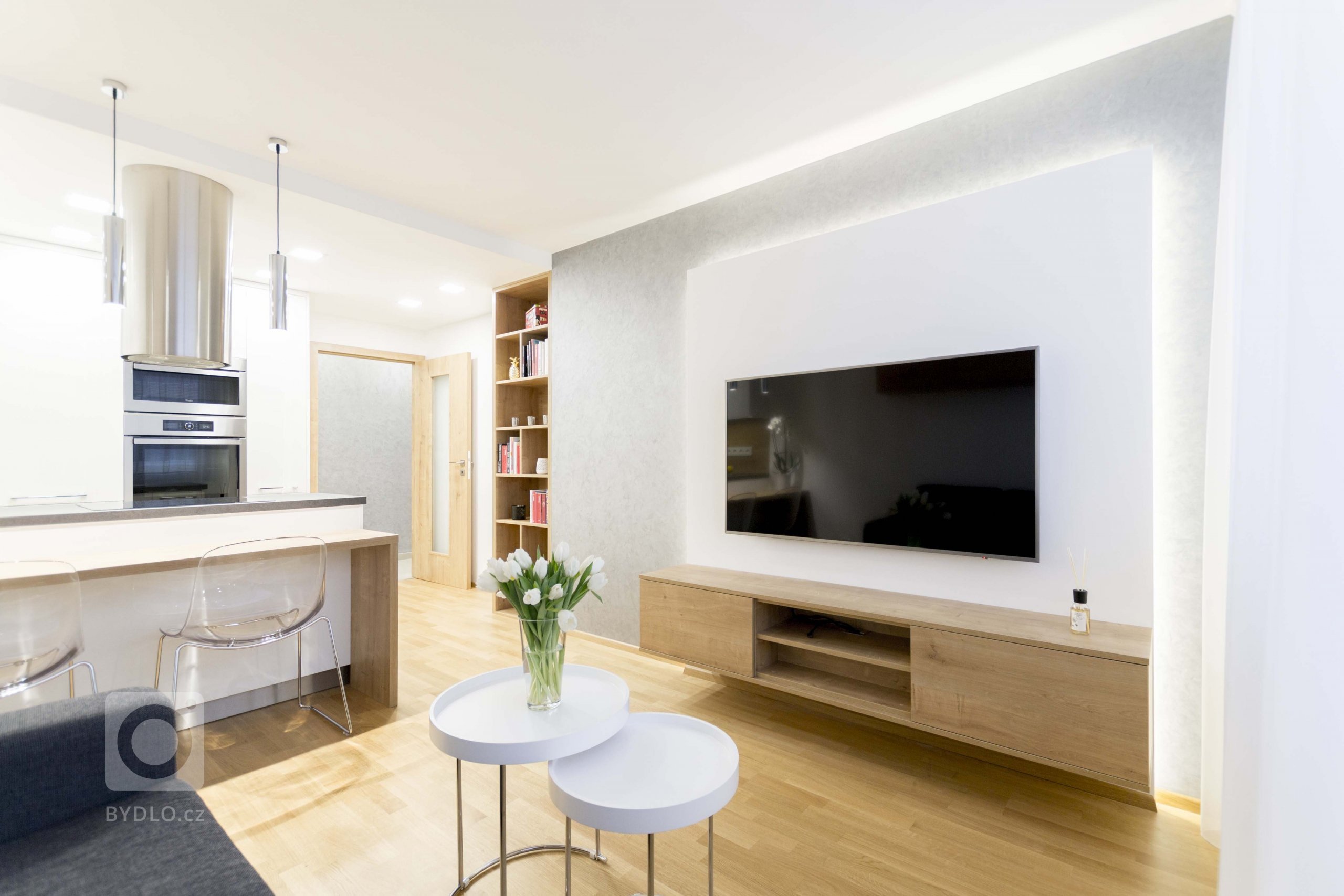 Malý byt se po rekonstrukci proměnil k nepoznání.&nbsp;Zadáním investora znělo přeměnit původní byt 2+1&nbsp;na dispozičně otevřenější prostor, kde by oddělená…