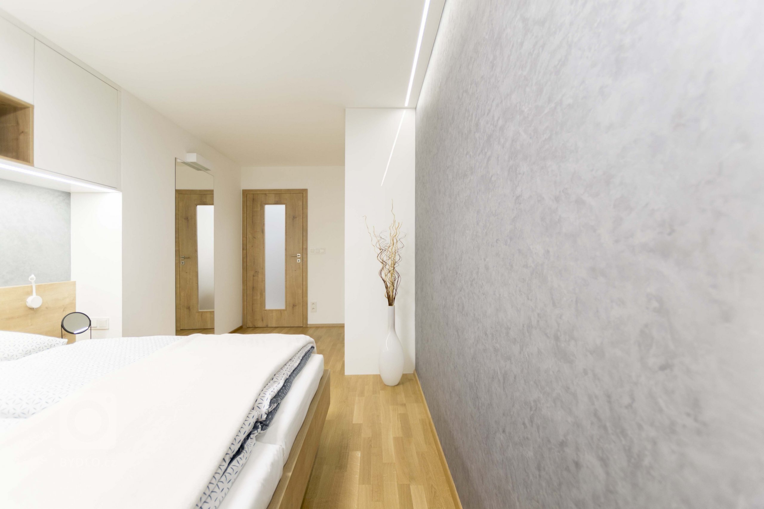 Malý byt se po rekonstrukci proměnil k nepoznání.&nbsp;Zadáním investora znělo přeměnit původní byt 2+1&nbsp;na dispozičně otevřenější prostor, kde by oddělená…