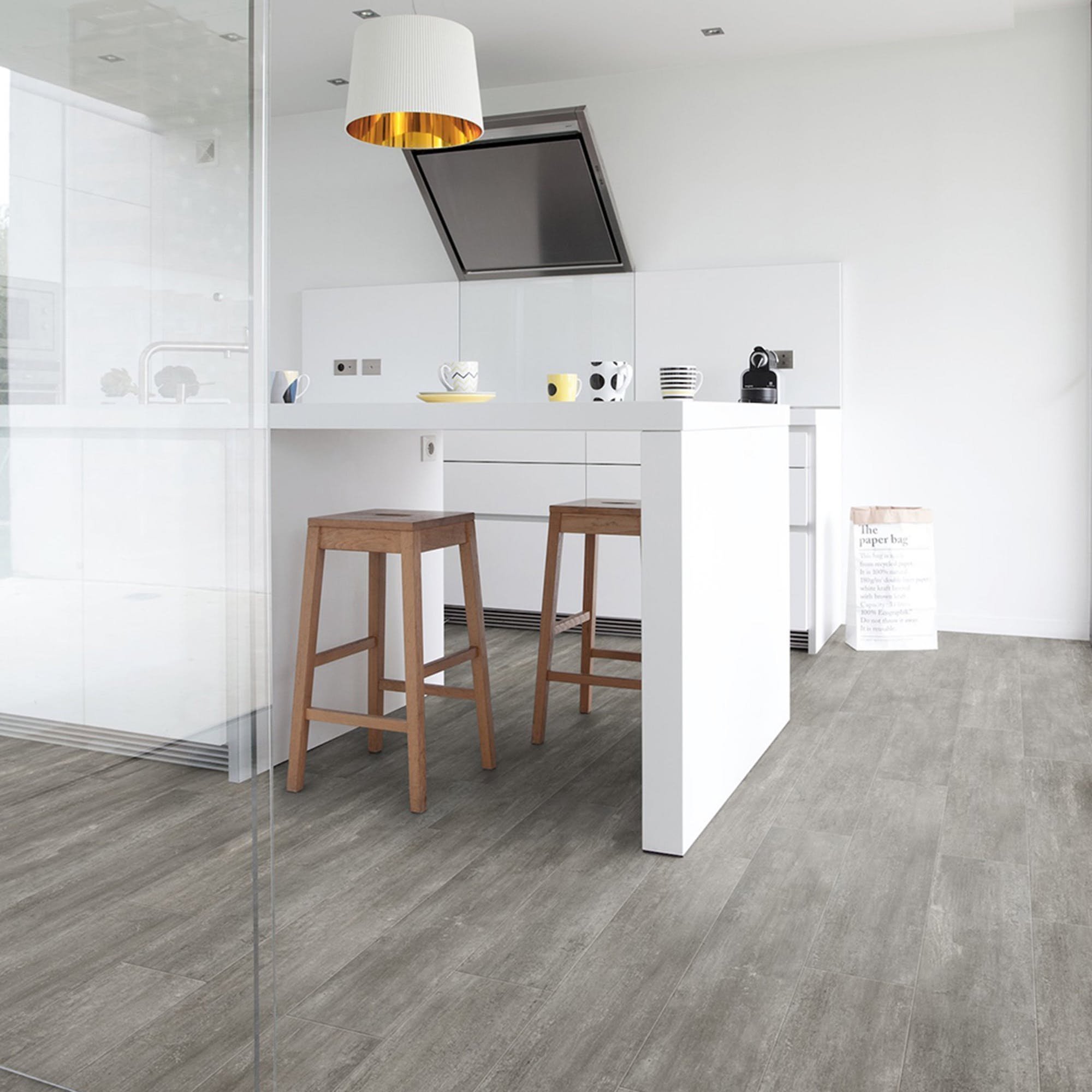 Trend současné doby? Lepené vinylové podlahy