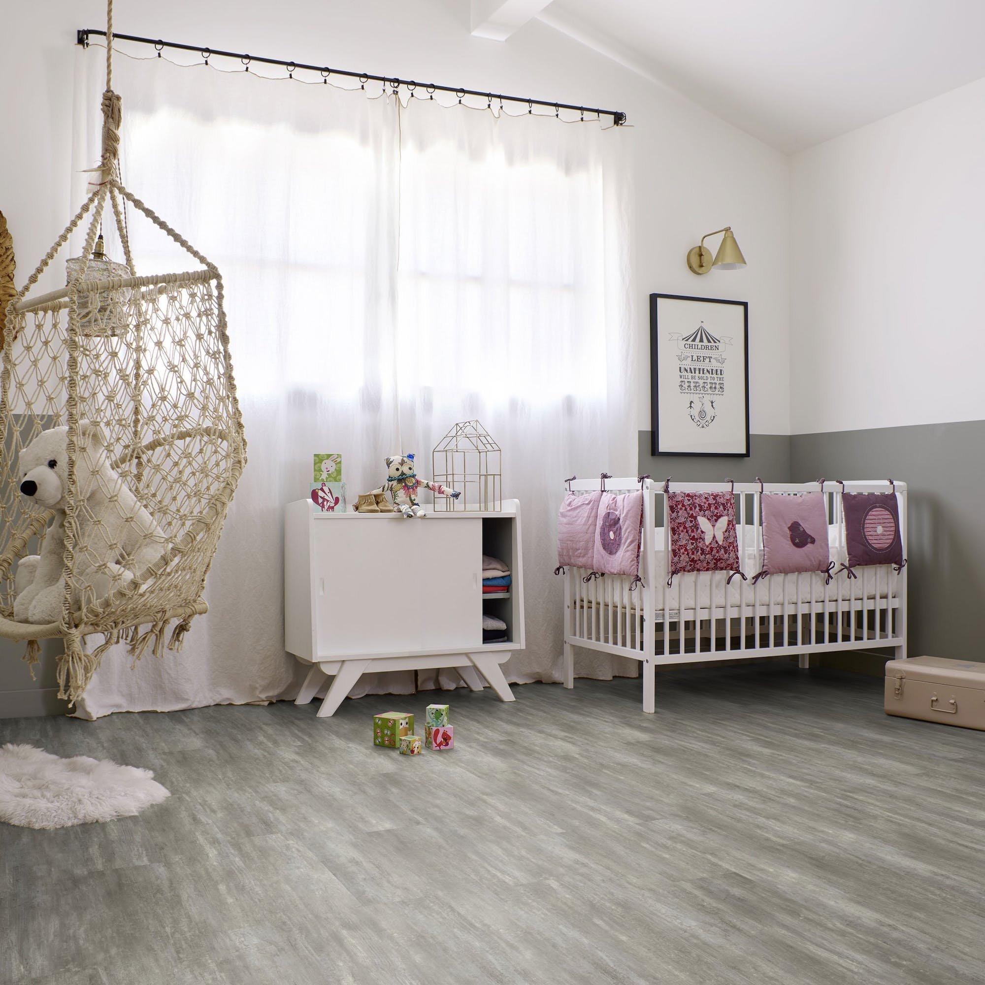 Trend současné doby? Lepené vinylové podlahy