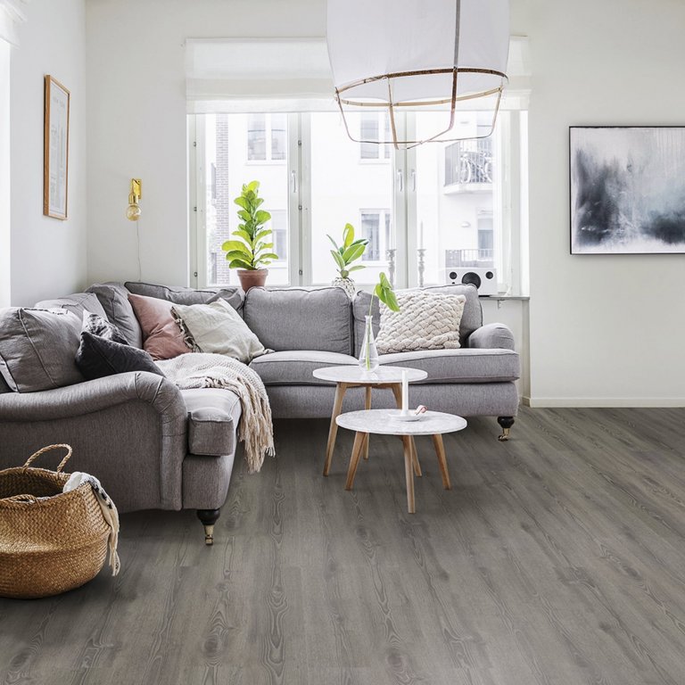 Trend současné doby? Lepené vinylové podlahy