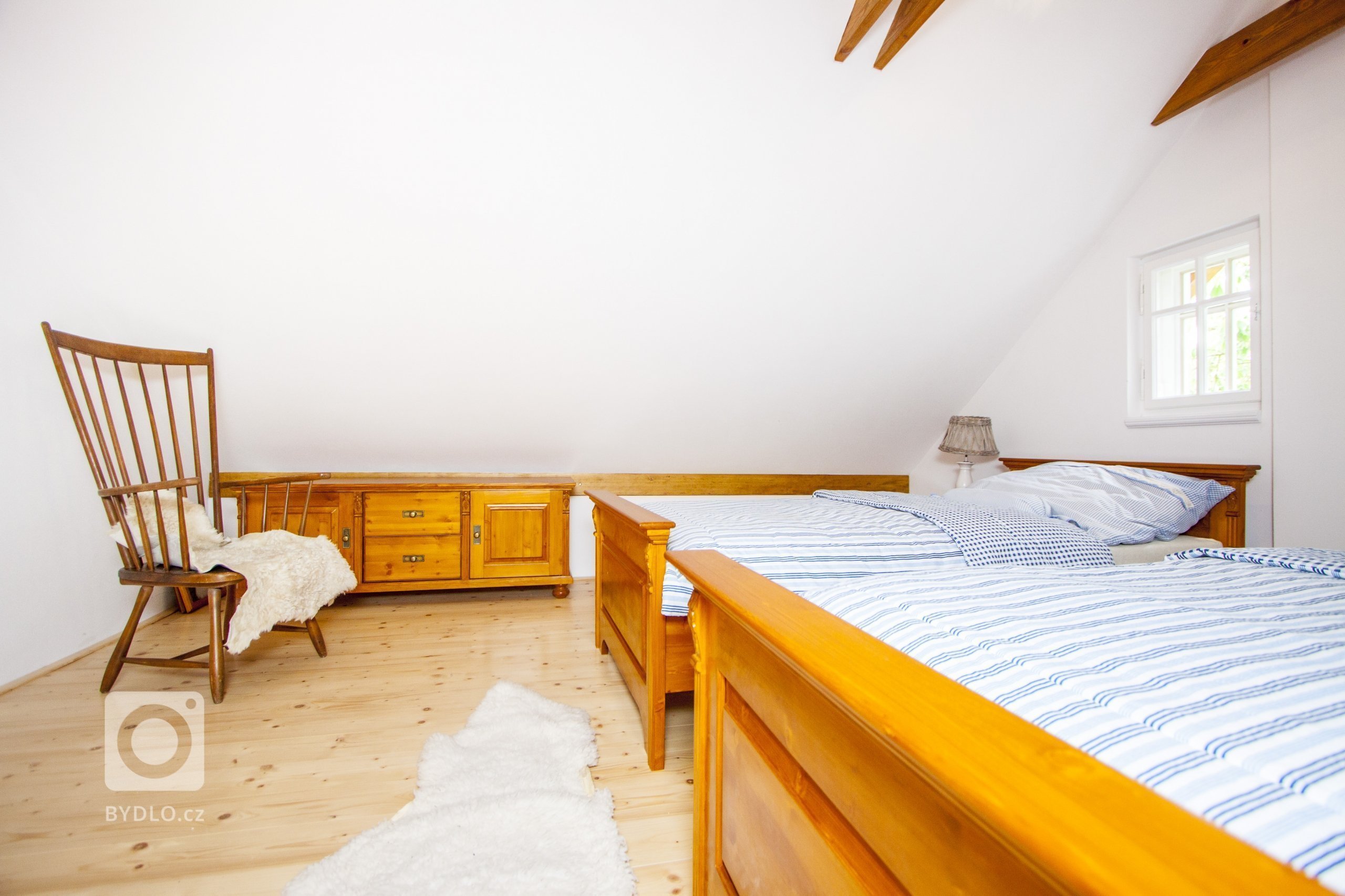 Venkvská chalupa v Českém ráji.&nbsp;Na této krásné chalupě jsem měla možnost spolupracovat od návrhu barevnosti nábytku až po výběr veškerých dekorací a…