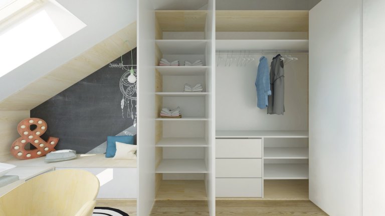 Návrh interiéru podkrovného bytu využíva relatívne malý priestor dennej zóny na maximum, pričom ho opticky neprepĺňa. Líniová hmota kuchyne plynulo prechádza…