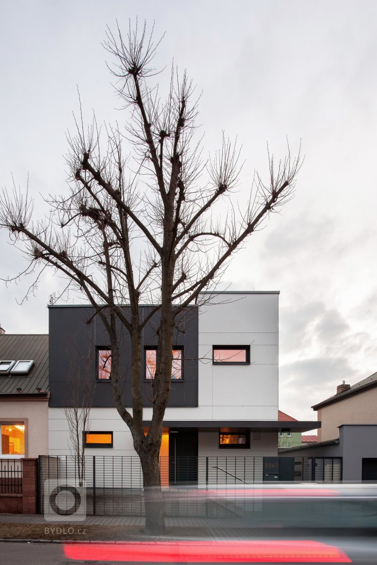 add picture to album