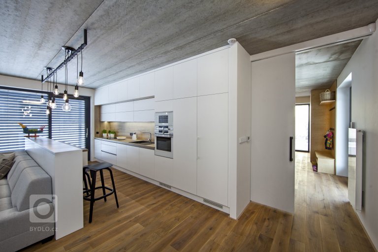 add picture to album