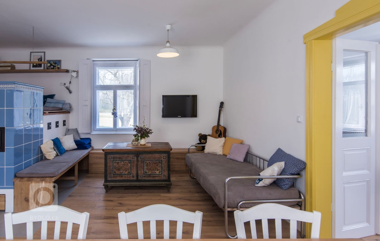 Představujeme rekonstrukci obytné části statku, ke kterému má rodina investora silné citové pouto. Cílem projektu bylo zachránit objekt po&nbsp;stavební…