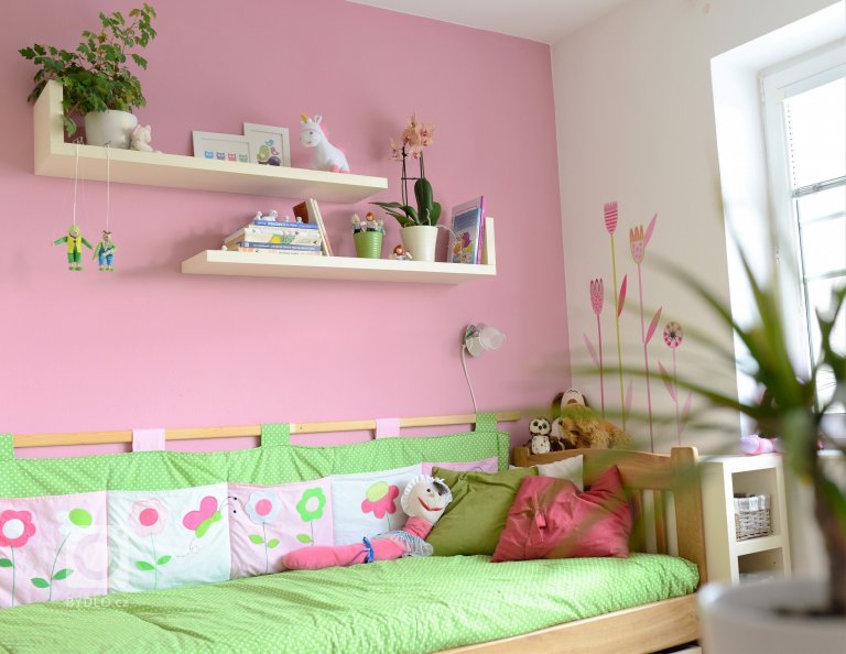 add picture to album