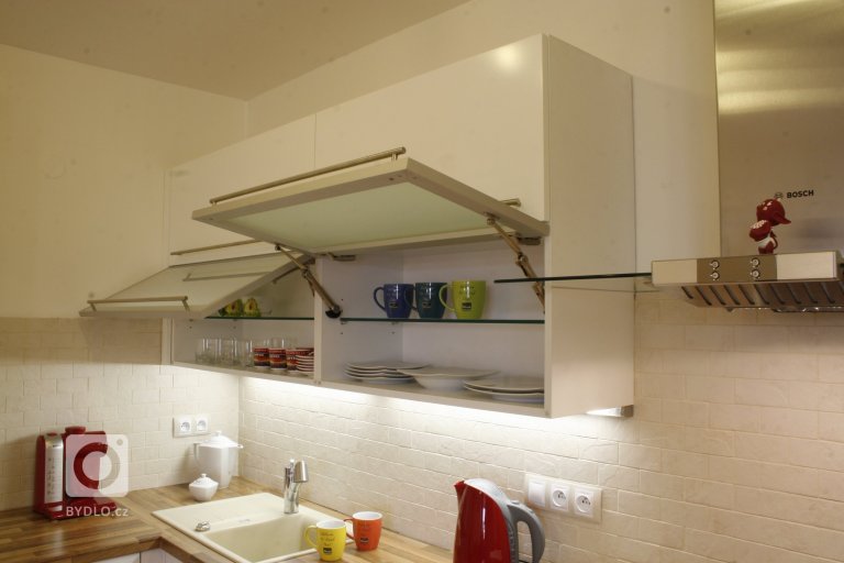 add picture to album