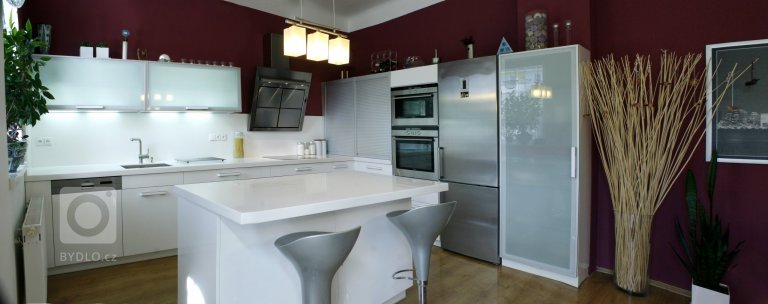 Kuchyně vysoký lesk