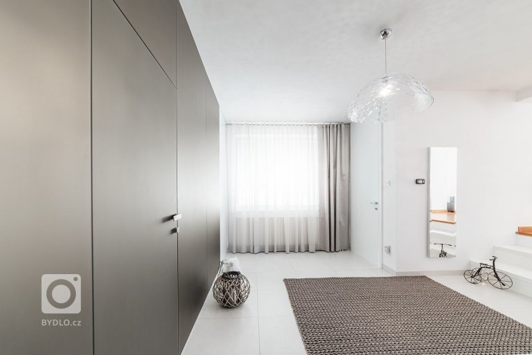 add picture to album