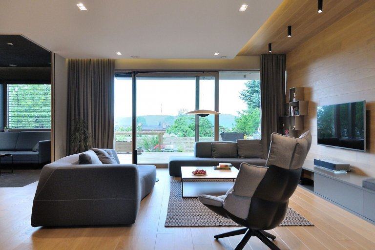 Dialog dřeva s betonem